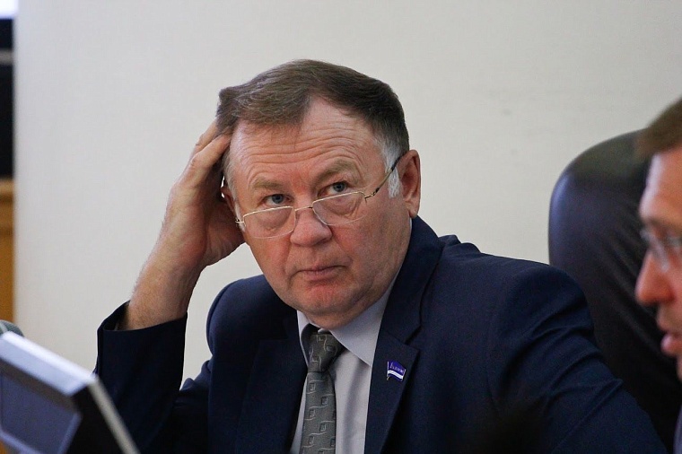 Провода исчезнут с опор освещения, но не с крыш тюменских домов