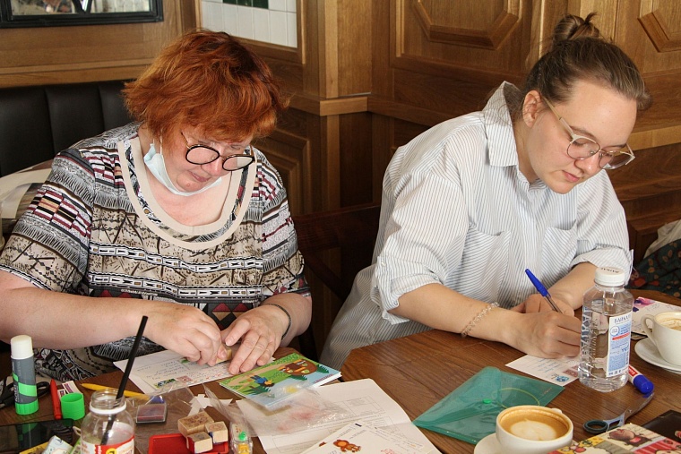 Вам открытка, распишитесь. В Тюмени прошла очередная встреча посткроссеров