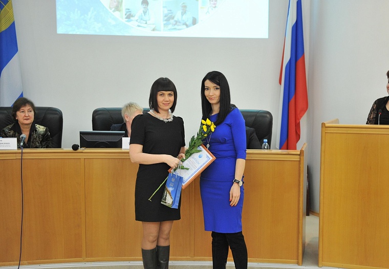 В Тюмени наградили лучших врачей и медицинских сестер