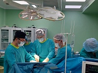 В Тюмени успешно прооперировали женщину с опухолью слепой кишки, давшей гигантский метастаз