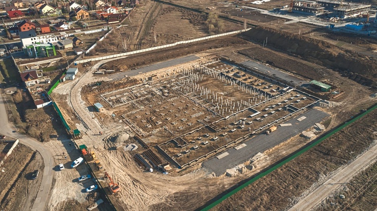 В тюменском микрорайоне Плеханово готово свайное поле под будущую школу