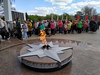 Тюменцы возложили цветы к мемориалам Великой Отечественной войны