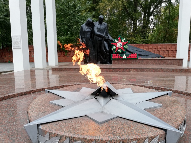 Как проголосовать за стелу «Город трудовой доблести» на фестивале «Тюменская осень»