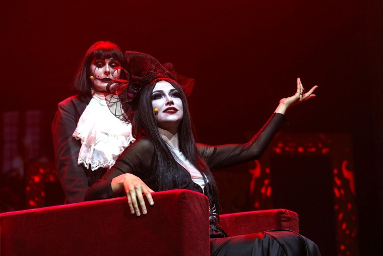 Премьера в тюменском драмтеатре: пять поводов посмотреть «Семейку Аддамс»