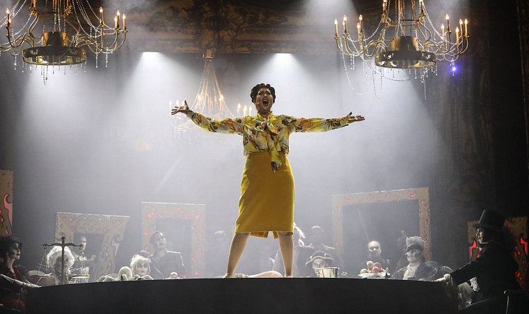 Премьера в тюменском драмтеатре: пять поводов посмотреть «Семейку Аддамс»