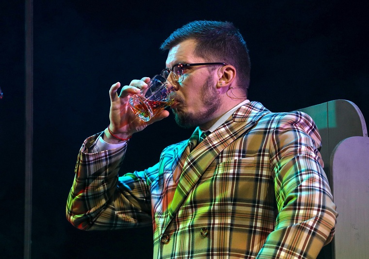 Премьера в тюменском драмтеатре: пять поводов посмотреть «Семейку Аддамс»