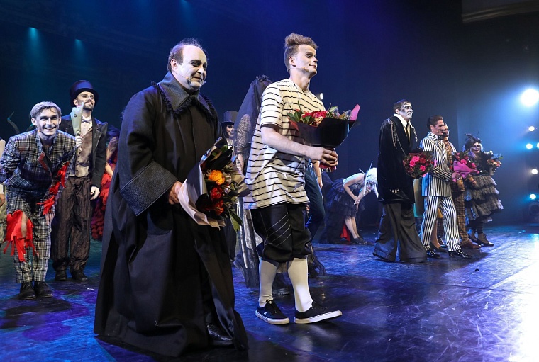 Премьера в тюменском драмтеатре: пять поводов посмотреть «Семейку Аддамс»