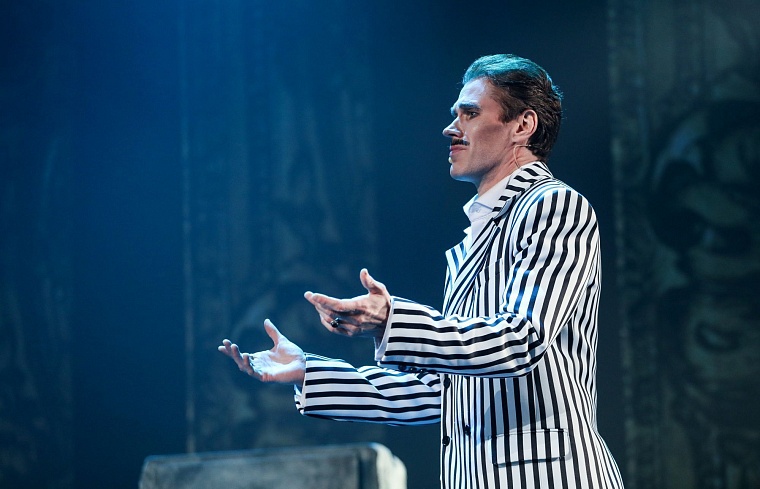 Премьера в тюменском драмтеатре: пять поводов посмотреть «Семейку Аддамс»