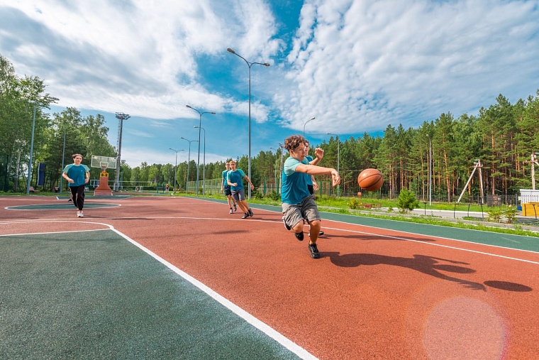В Тюменской области во время каникул отдохнут в лагерях 217 тыс. детей