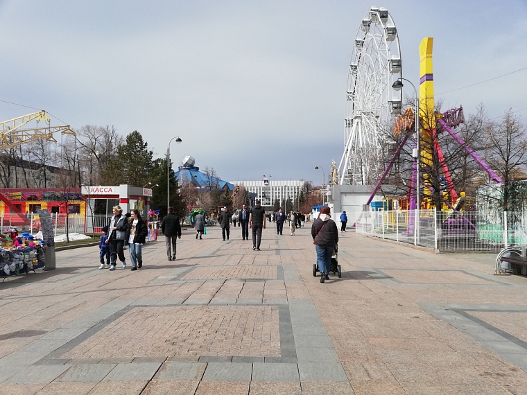 После жарких дней в Тюмени резко похолодает до минусовой температуры и снега