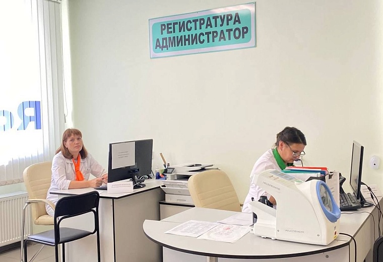 Александр Моор побывал на отремонтированных объектах ОБ №14 в селе Казанском