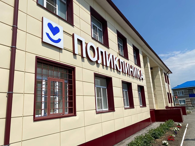 Александр Моор побывал на отремонтированных объектах ОБ №14 в селе Казанском