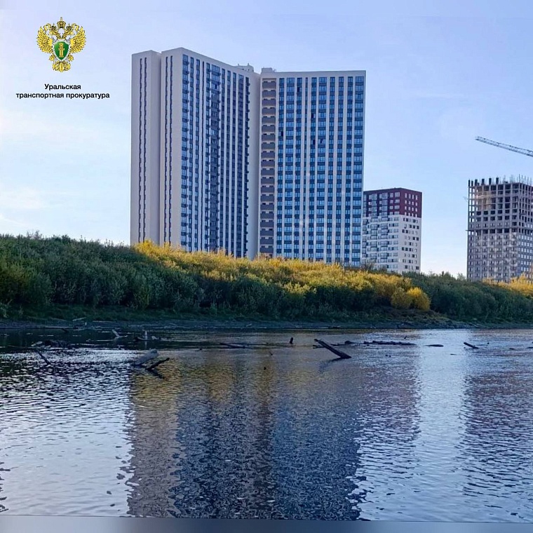 Тура оказалась опасной для судоходства