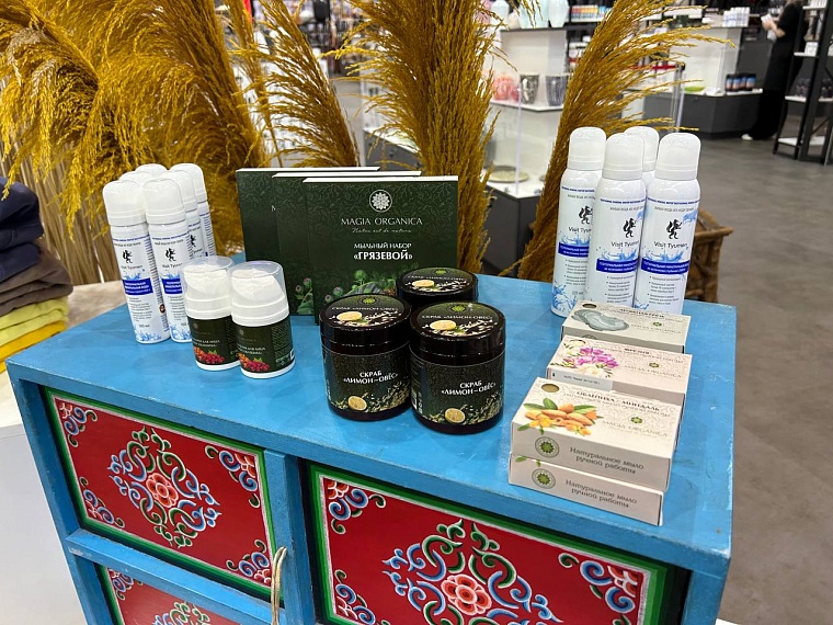 На ВДНХ можно приобрести сувениры из Тюменской области