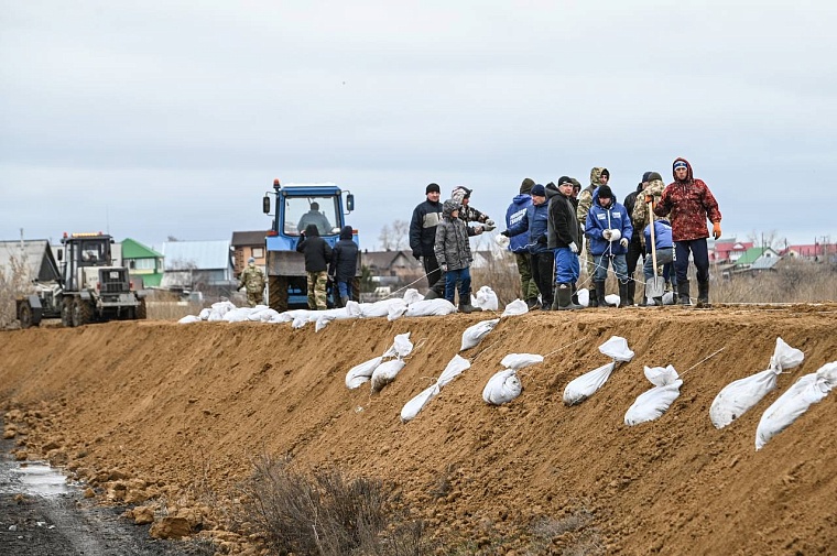 В восьми деревнях и селах Упоровского района началась плановая эвакуация населения