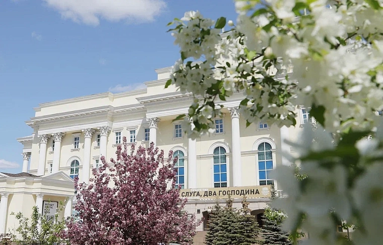 Яблони в цвету: топ-5 мест в Тюмени для весенней фотосессии