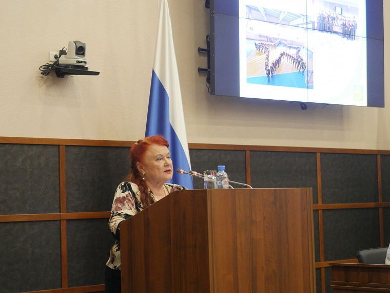 Александр Моор: К патриотическому воспитанию молодежи нужно подключать ветеранов СВО