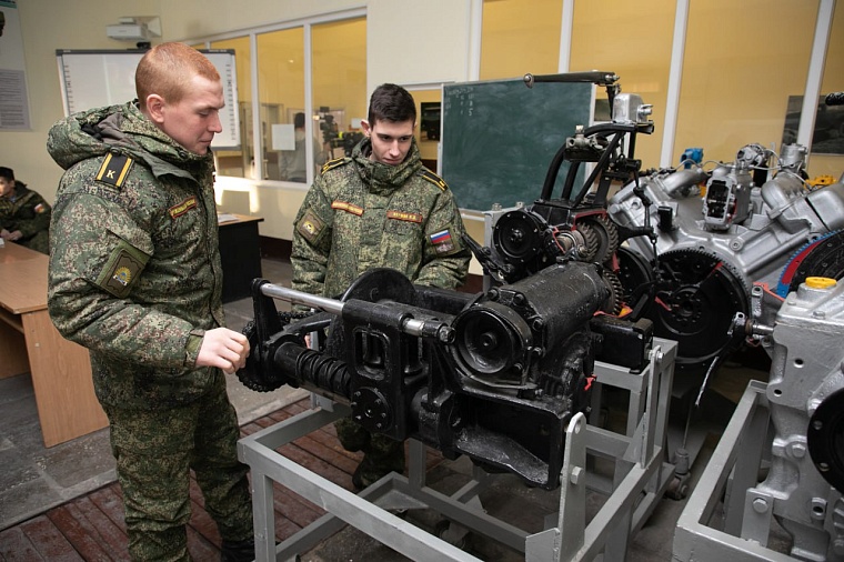 ТВВИКУ примет поздравления с Днем инженерных войск