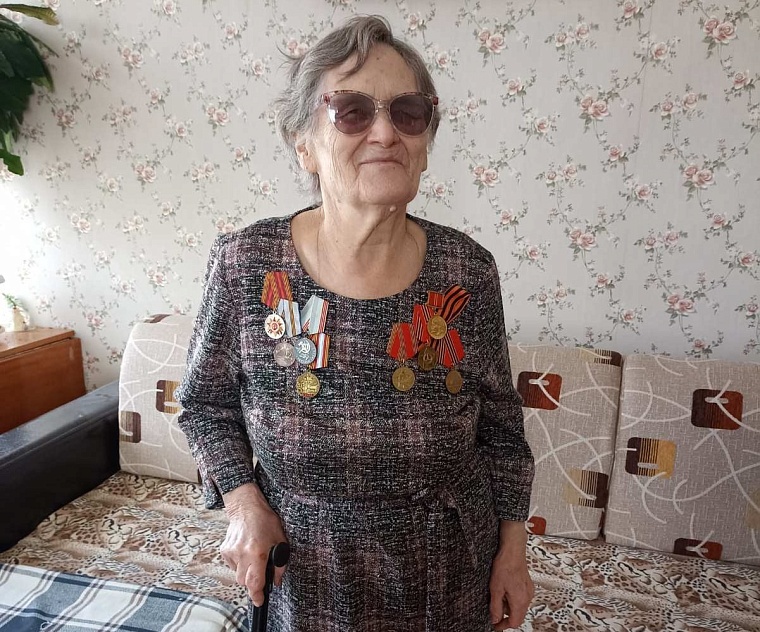 Поздравление с наступающим Днем Победы получили труженицы тыла из Ярковского района