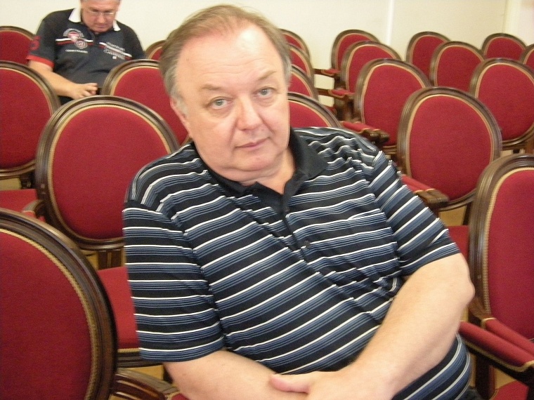 На конкурс памяти Александра Ефремова фотохудожники прислали три тысячи работ