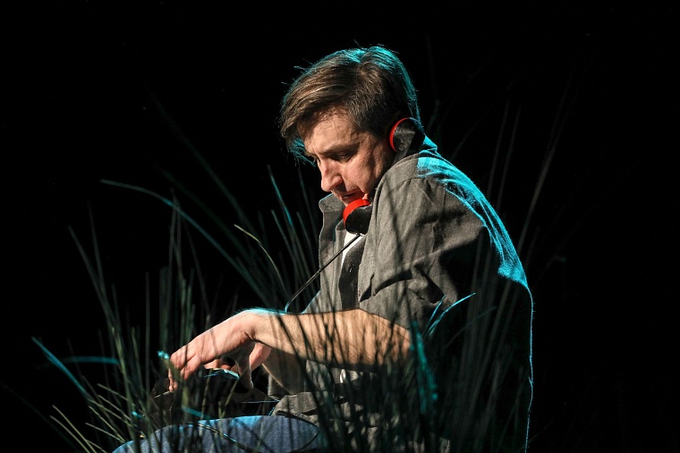 Премьера. В "Утиной охоте" у героя отнимают ружье и вручают надежду