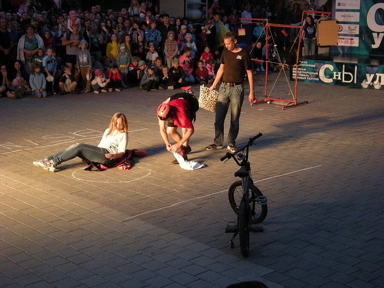 «Сны улиц» не испугались грозных туч