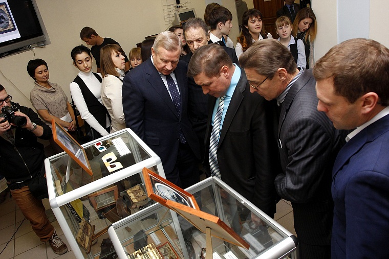 Привет из прошлого: в Тюмени презентуют полуторавековые фотографии