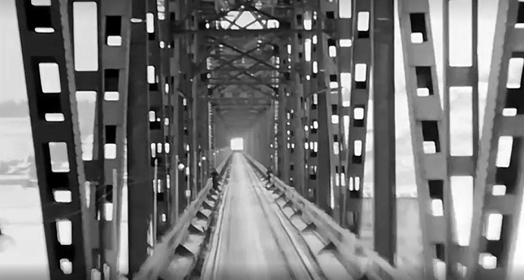 Километры старых кинопленок с кадрами Тобольска оцифровывает медиахолдинг «Сибинформбюро»