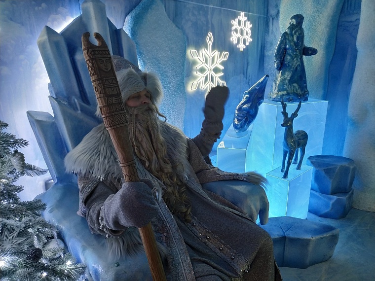 В Тюмень прибыл поезд Деда Мороза