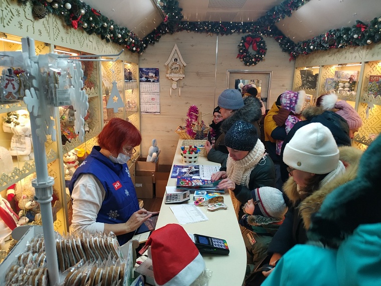 В Тюмень прибыл поезд Деда Мороза