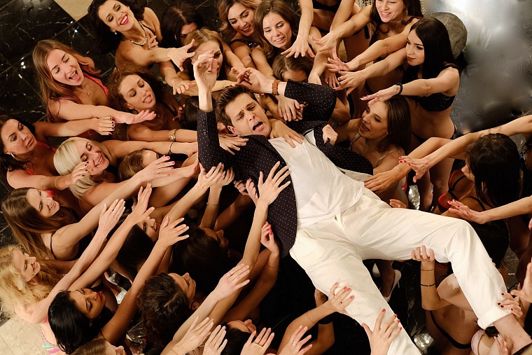 Дзы-ы-ынь и новый сезон комедийного сериала «Отель Элеон»