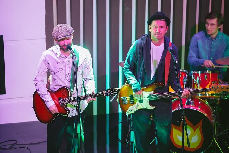 Дзы-ы-ынь и новый сезон комедийного сериала «Отель Элеон»