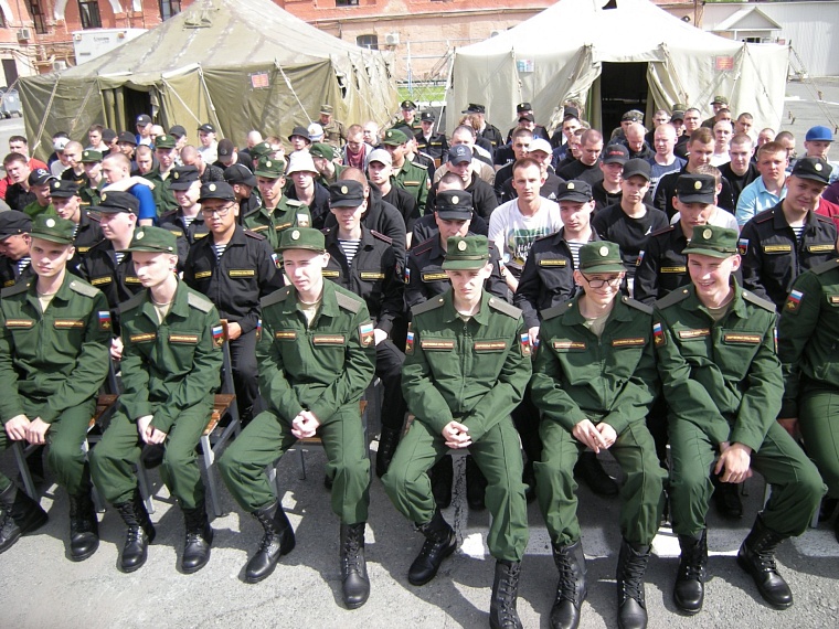 Весенний призыв завершен. Около 1,7 тысячи призывников из Тюменской области отправились служить