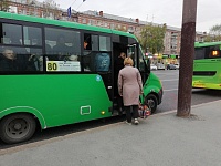 Тюменские льготники смогут ездить в автобусах без транспортных карт