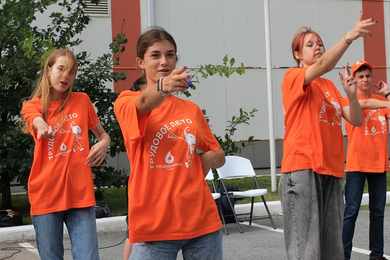 После праздников в Тюмени пройдет онлайн-запись на вторую смену «Отрядов мэра»