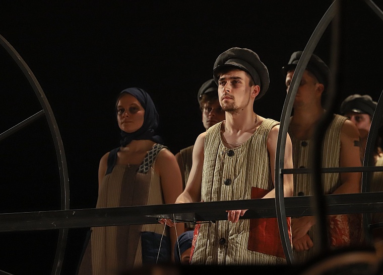 «Мертвые души» в драмтеатре получились легкими и живыми