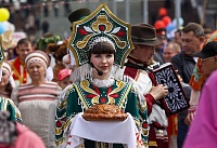 Чем угощали тюменцев на фестивале русской культуры