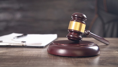 Директора строительной компании в Тюмени судили за упавшие на ребенка футбольные ворота