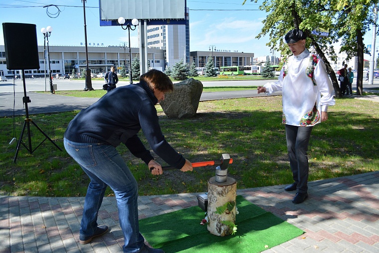 Обновленный сквер им. Семена Пацко стал визитной карточкой города