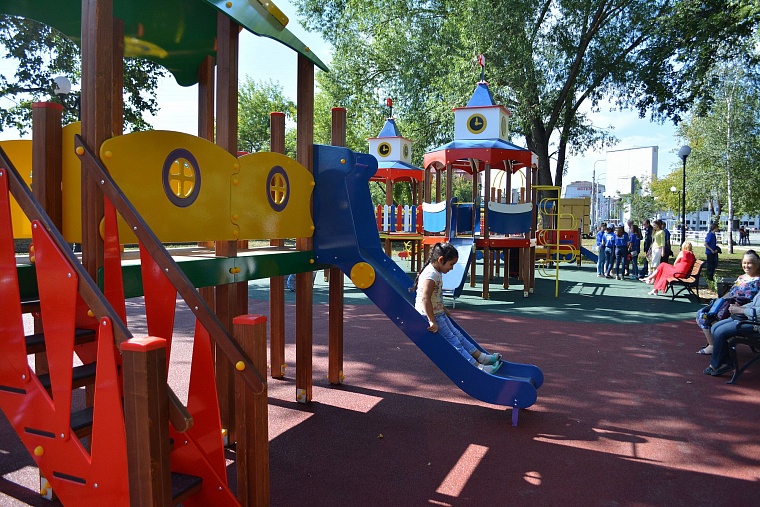 Обновленный сквер им. Семена Пацко стал визитной карточкой города