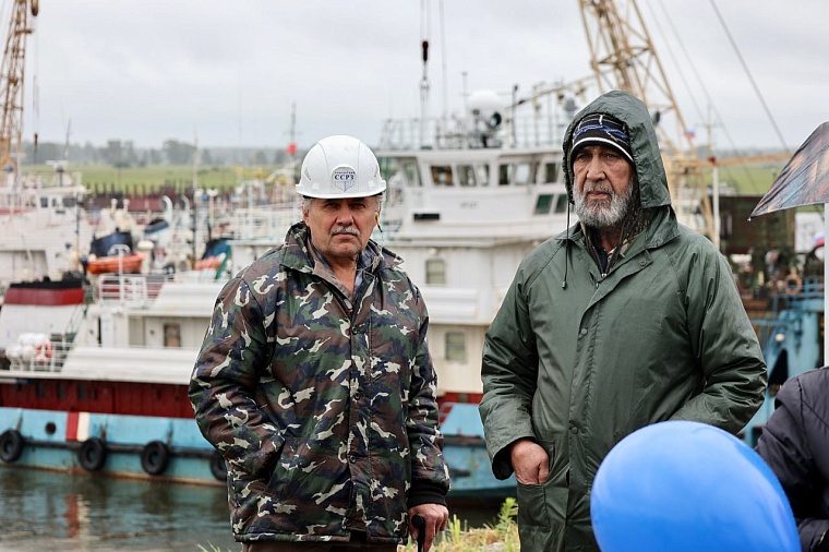 На Тобольском судостроительном заводе состоялась закладка киля сухогрузного судна-контейнеровоза