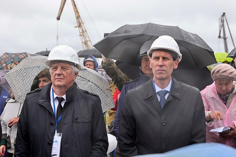 На Тобольском судостроительном заводе состоялась закладка киля сухогрузного судна-контейнеровоза