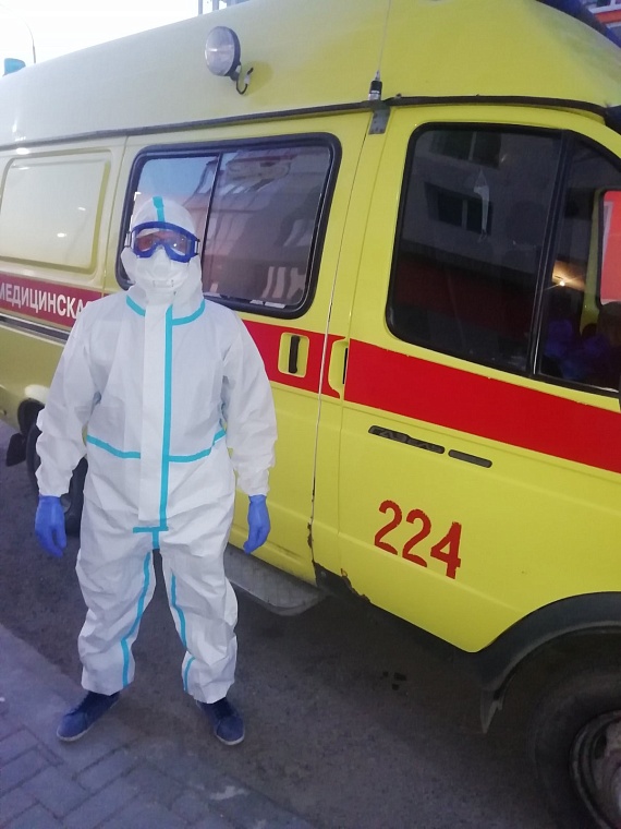 "Двигаюсь по коридору жизни": водитель тюменской скорой рассказал, как нашел свое призвание