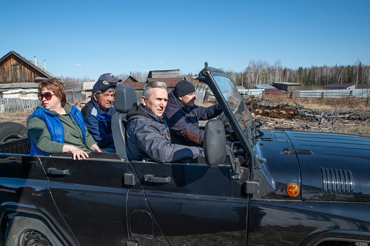 Александр Моор проверил уровень пожарной защищенности поселка Лесозаводский