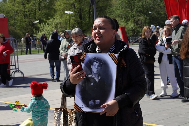 Тюменцы поддержали бойцов в СВО под песню Shaman’a