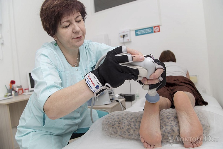 Берегите позвоночник и суставы: как понять, что пора бежать к врачу и можно ли избежать операции