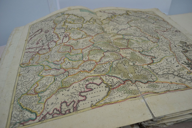 Музейный комплекс раскрыл фондохранилище