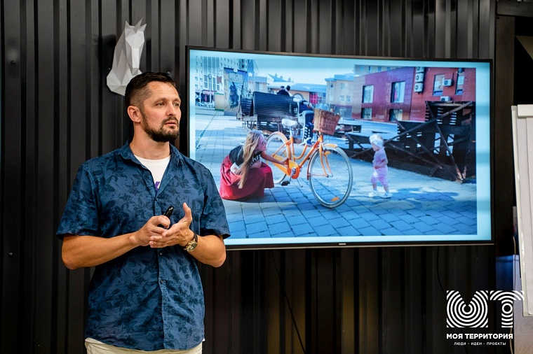 Зеленый мир Дмитрия Зеленина. Интервью с тюменским художником