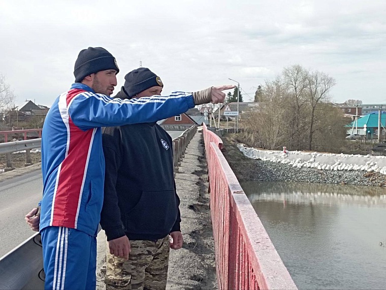 Оперативные данные: река Ишим в Абатском поднялась до 12 метров 32 сантиметров