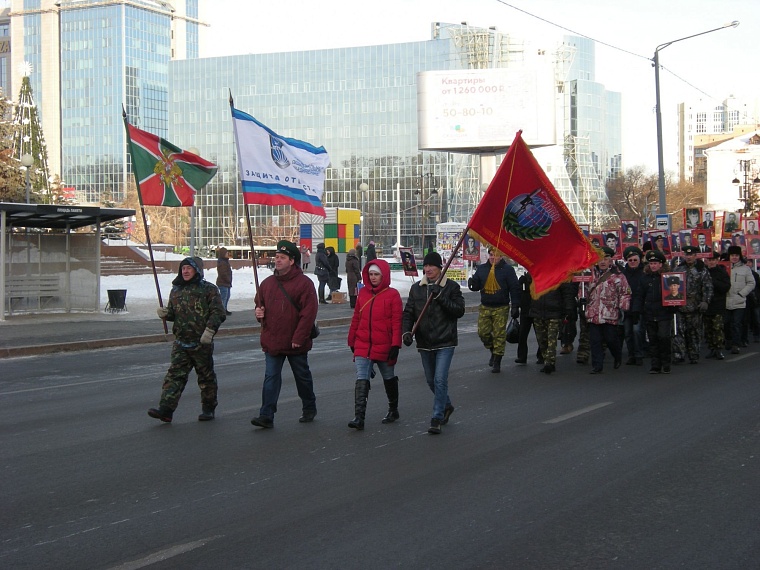 По Тюмени в День героев Отечества прошел крестный ход